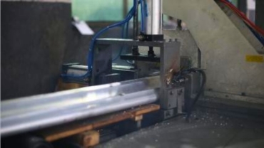 Illustration-Material Cutting