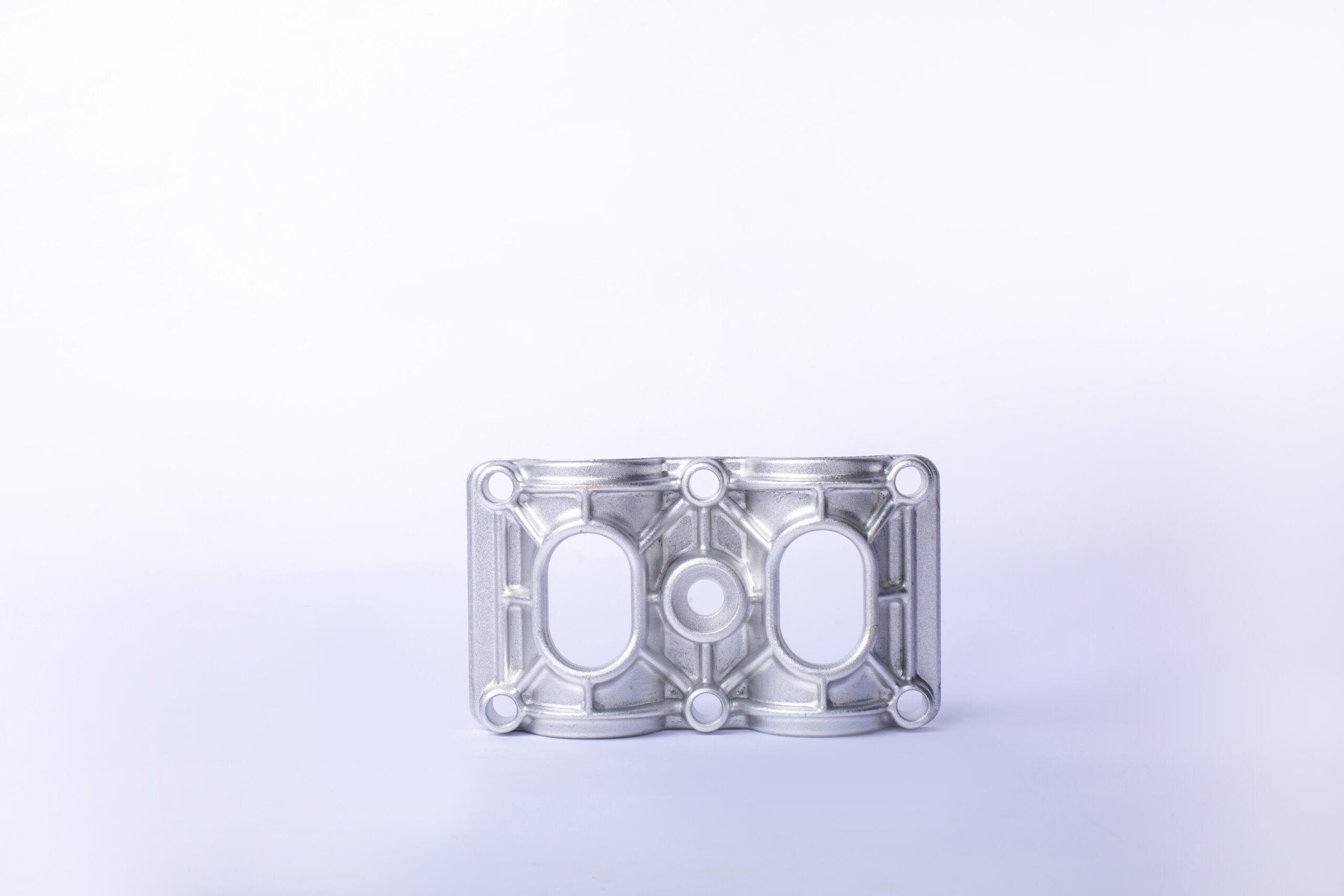 What environmental considerations should be taken into account when using accurately square aluminum extrusion?