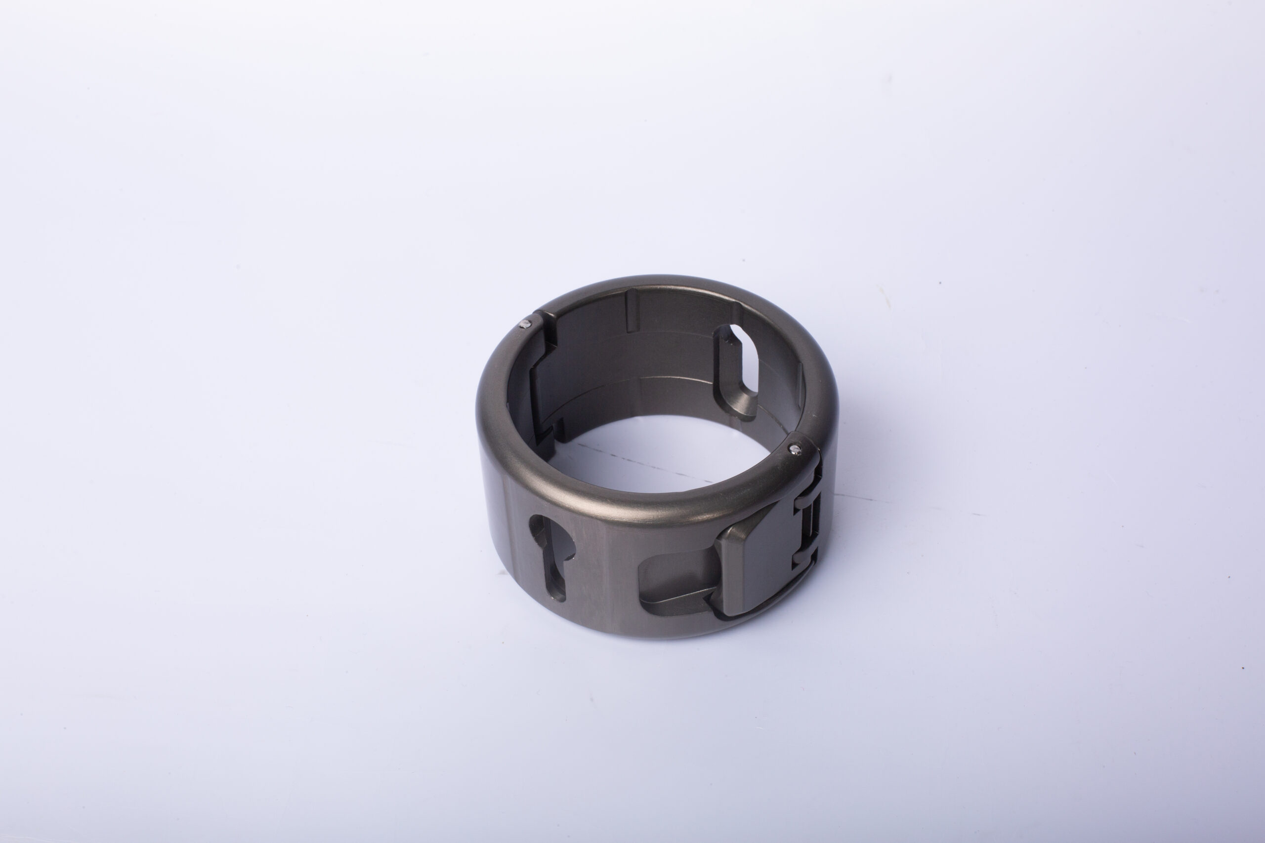 What techniques are used in vintage hand forged aluminum?